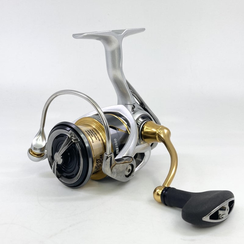 DAIWA 21 FREAMS LT 3000-CXH