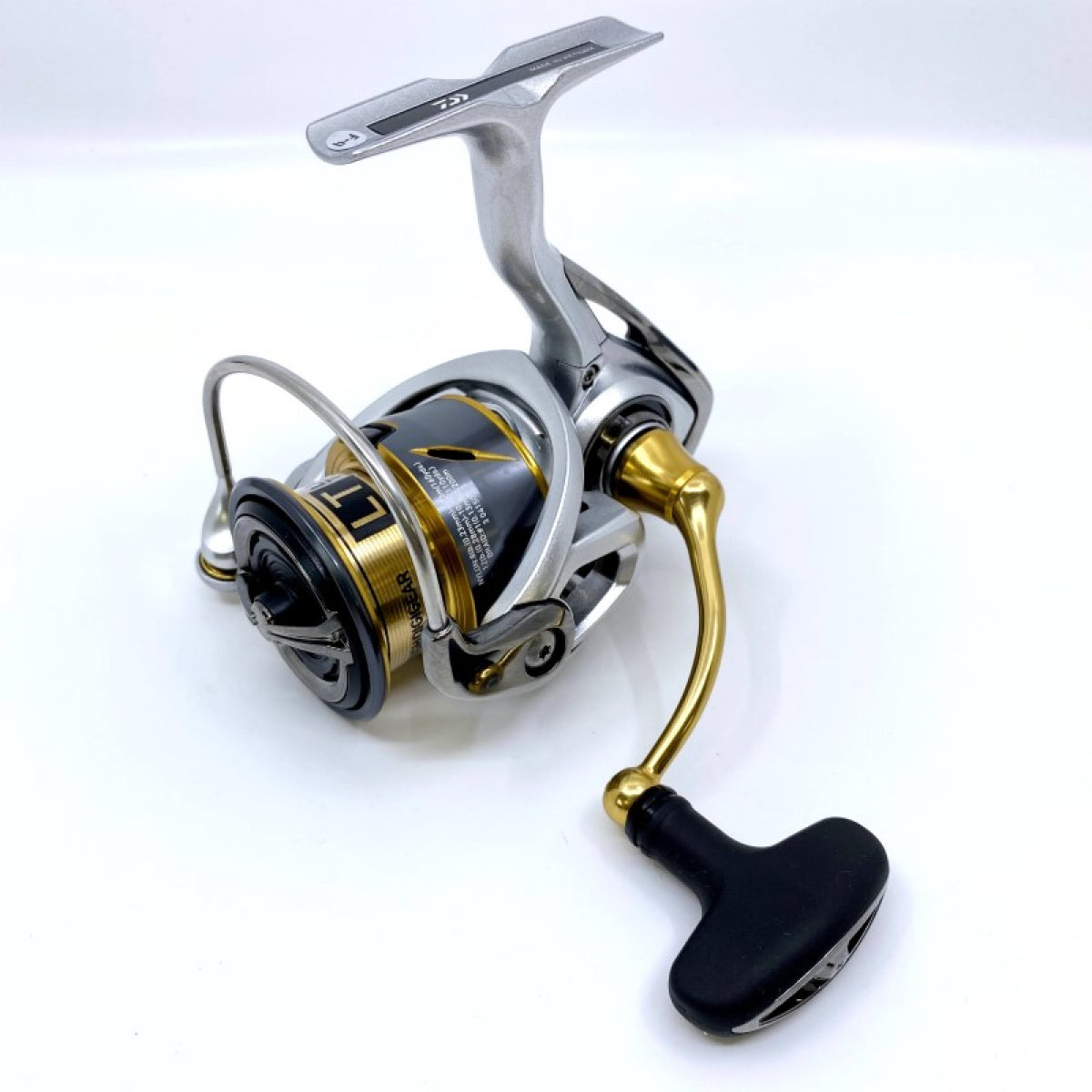 DAIWA 21 FREAMS LT 3000-C