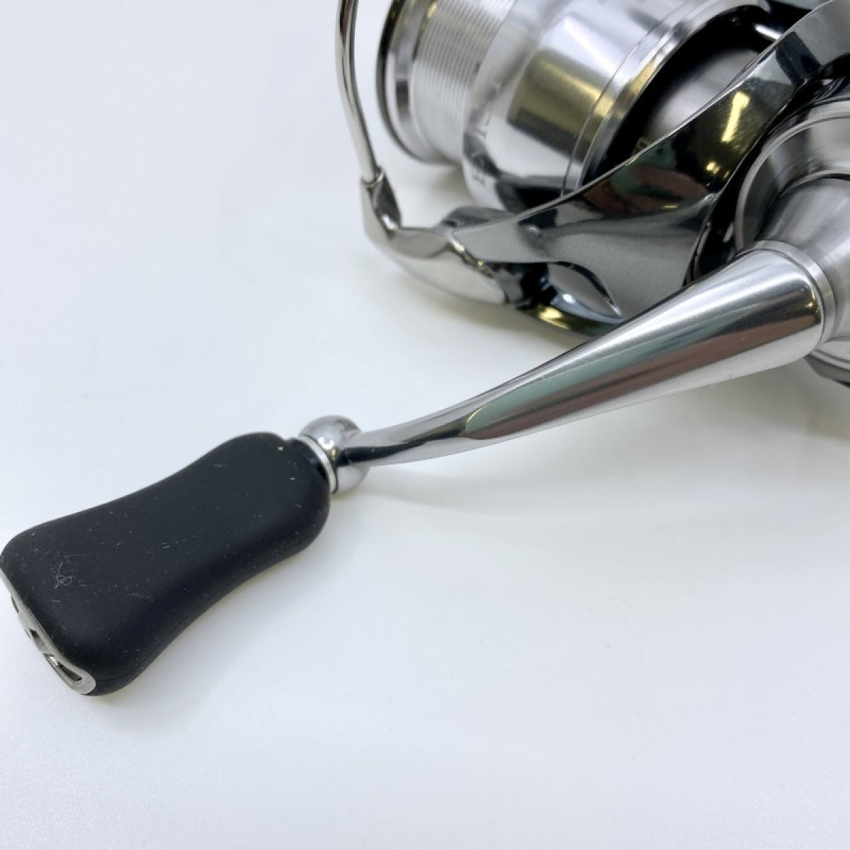 DAIWA 22 EXIST LT 2000S-H