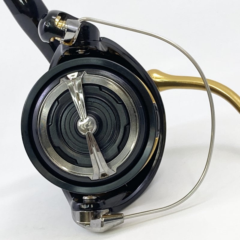 DAIWA 23 LEGALIS LT 5000-CXH