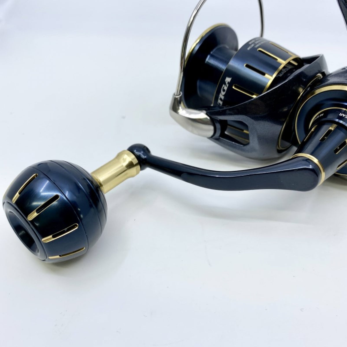 DAIWA 23 SALTIGA 4000-H