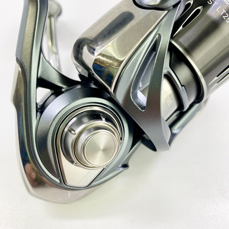 DAIWA 24 AIRITY ST LT2500S-XH-QD