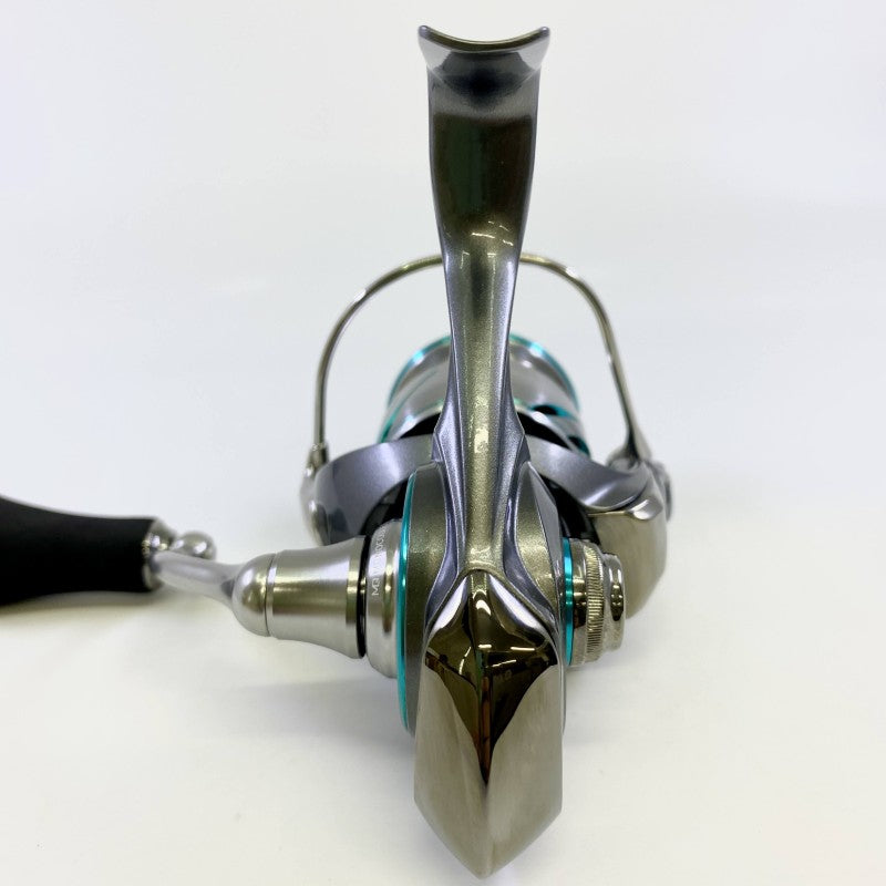 DAIWA 25 EMERALDAS AIR PC LT 2500-H