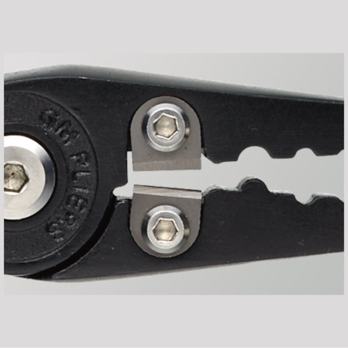 Golden Mean GM PLIERS TYPE3 Jr. 155m : 133g #GUN METAL