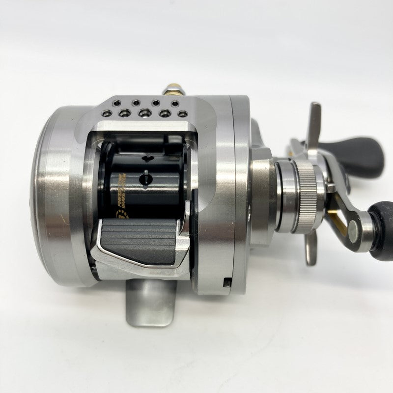 SHIMANO 23 CALCUTTA CONQUEST BFS XG