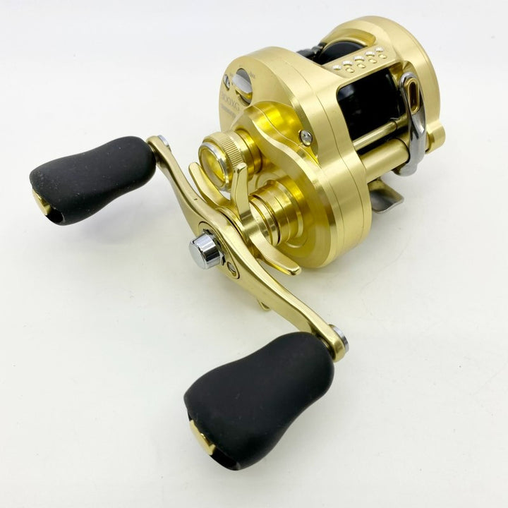 SHIMANO 23 CALCUTTA CONQUEST MD 300XG