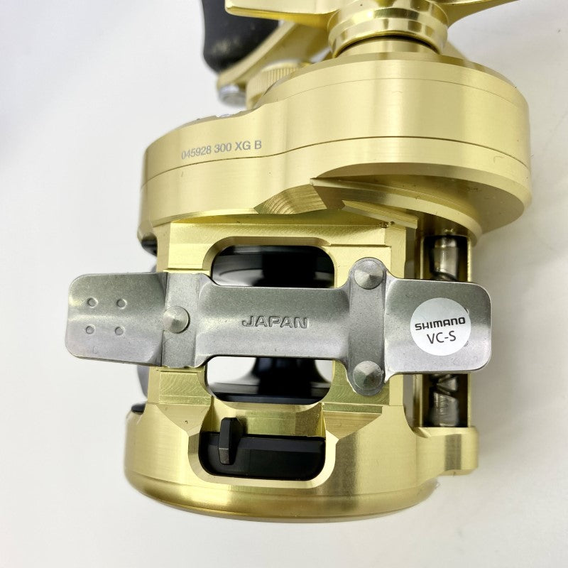SHIMANO 23 CALCUTTA CONQUEST MD 300XG