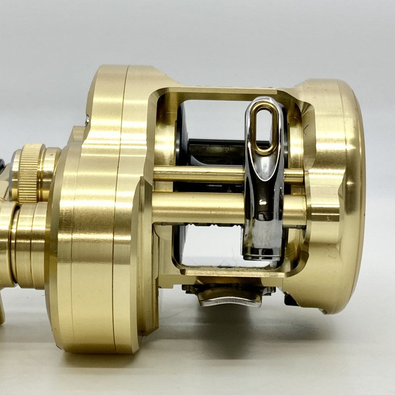 SHIMANO 23 CALCUTTA CONQUEST MD 300XGLH
