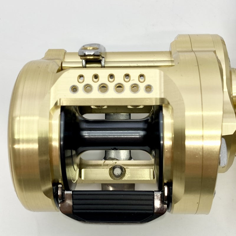 SHIMANO 23 CALCUTTA CONQUEST MD 400XG