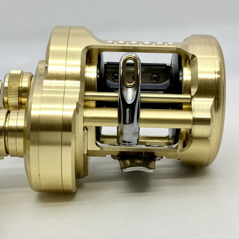 SHIMANO 23 CALCUTTA CONQUEST MD 400XGLH