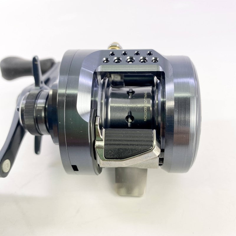 SHIMANO 24 CALCUTTA CONQUEST SE 31HG