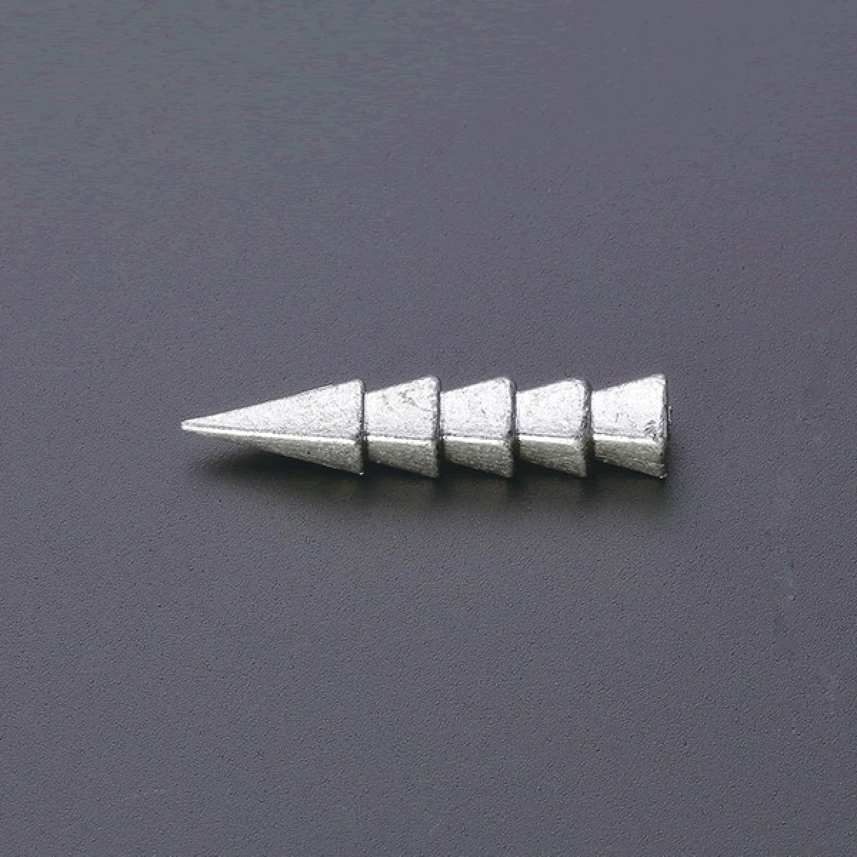 DECOY DECOY SINKER TYPE NAIL 0.4g DS-10 (12 pcs/pack) SILVER